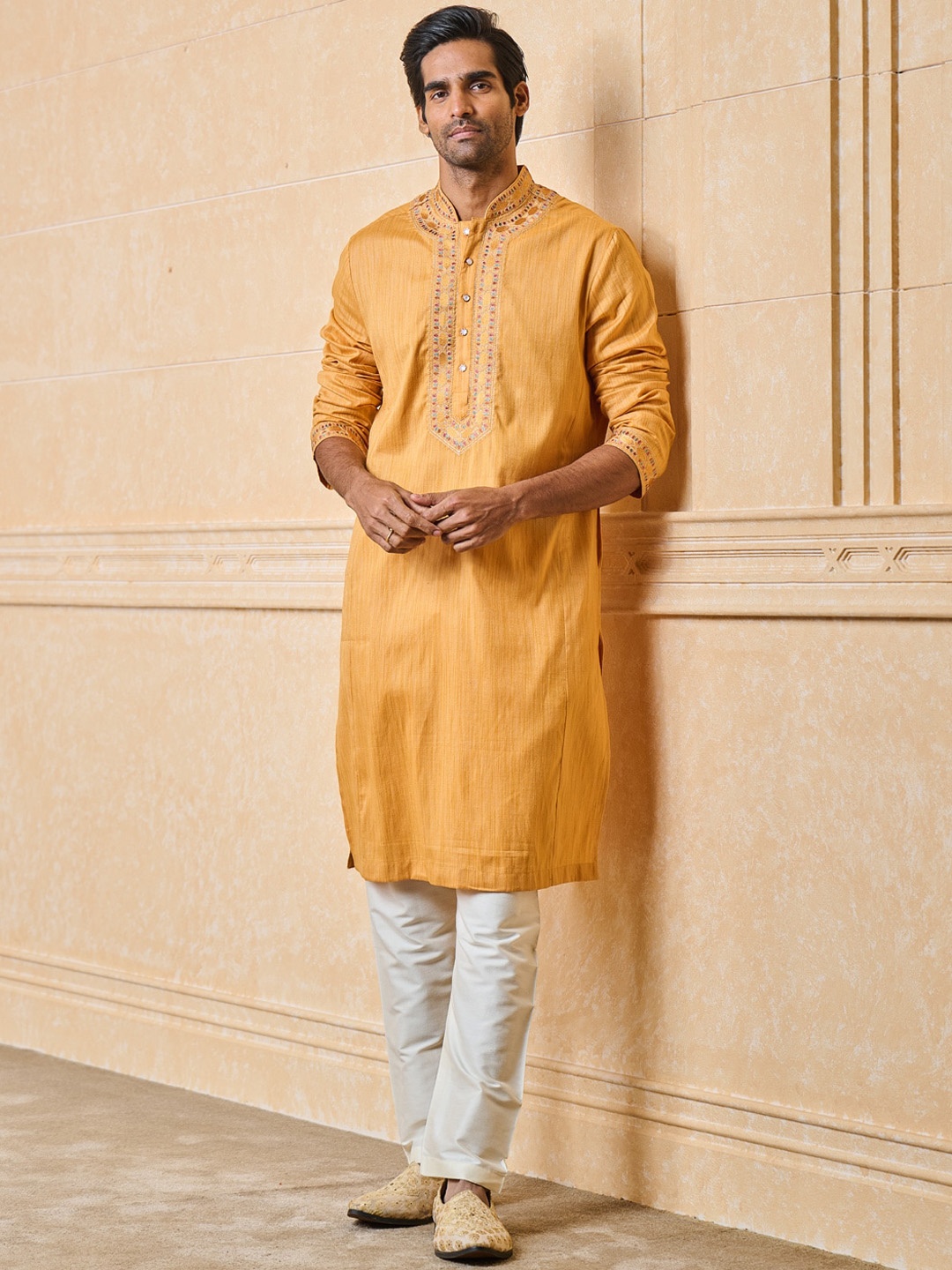 

Tasva Geometric Embroidered Mandarin Collar Straight Kurta With Churidar, Yellow