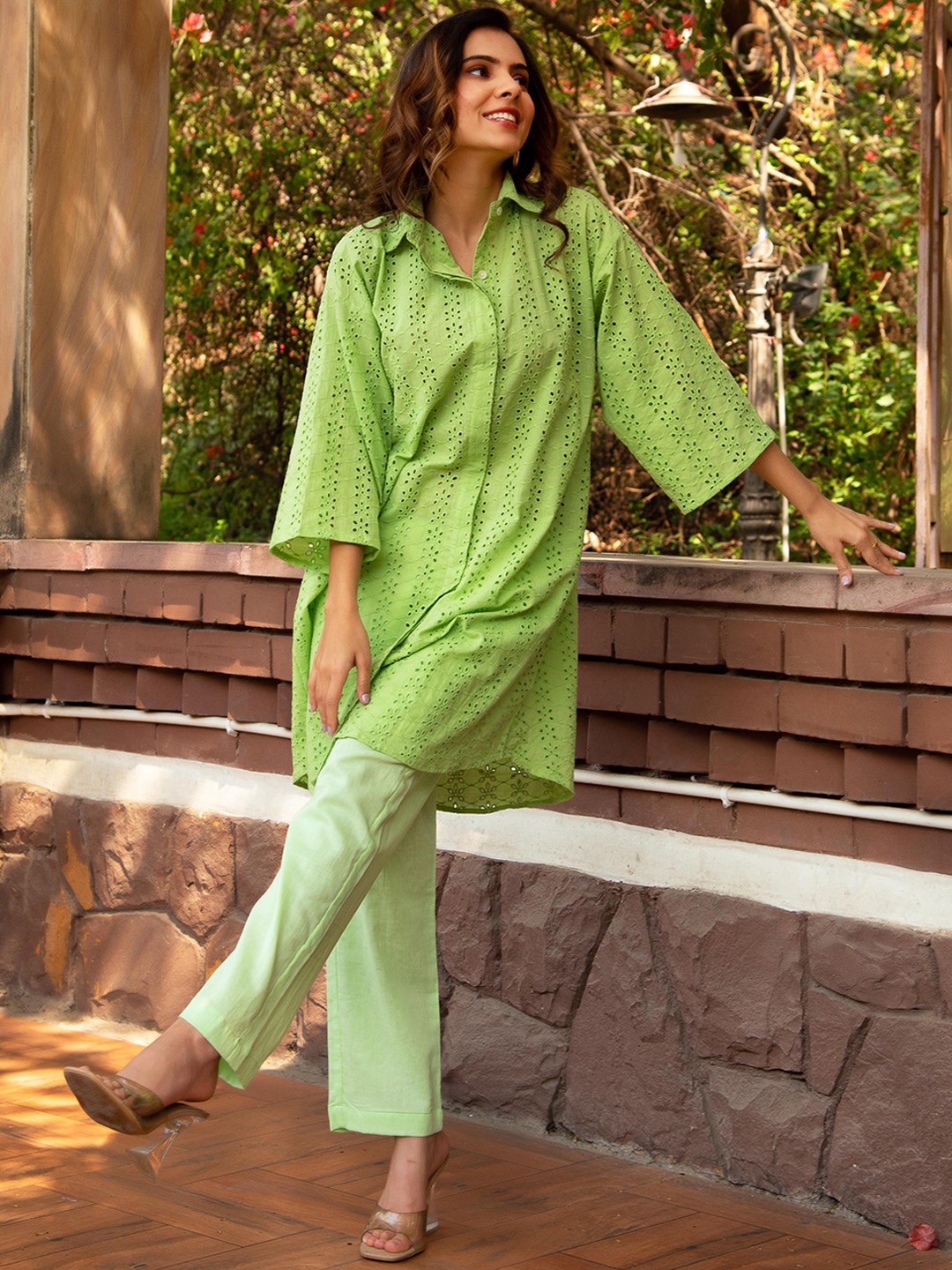 

Calmna Schiffli Self Design Shirt Collar Longline Shirt With Trouser, Green