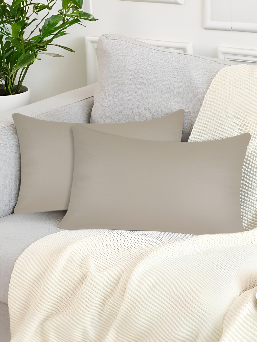 

Tesmare Beige 2 Pieces Leather Rectangle Cushion Covers