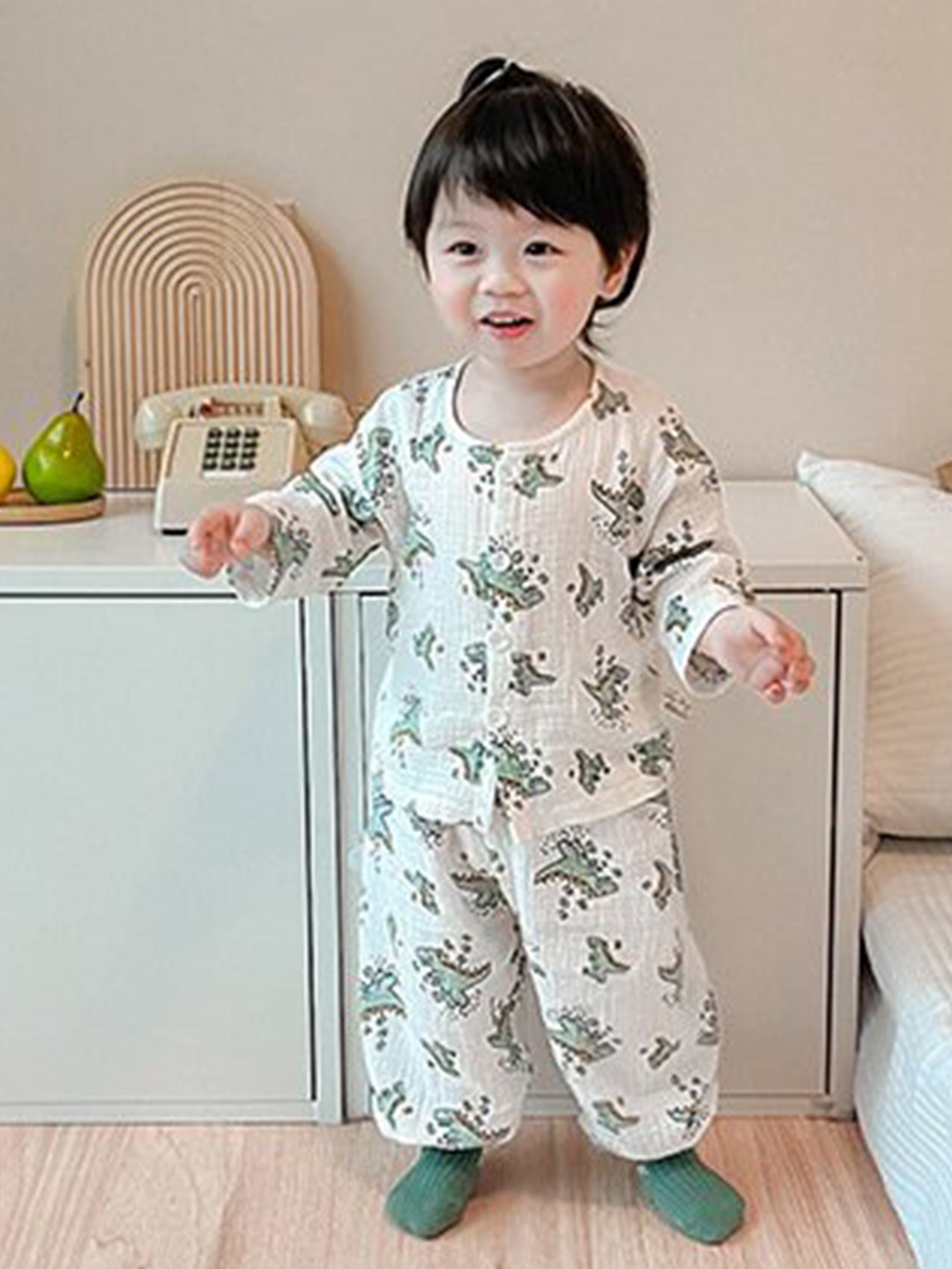 

StyleCast x Revolte Boys Printed Pure Cotton Top with Pyjamas, Grey