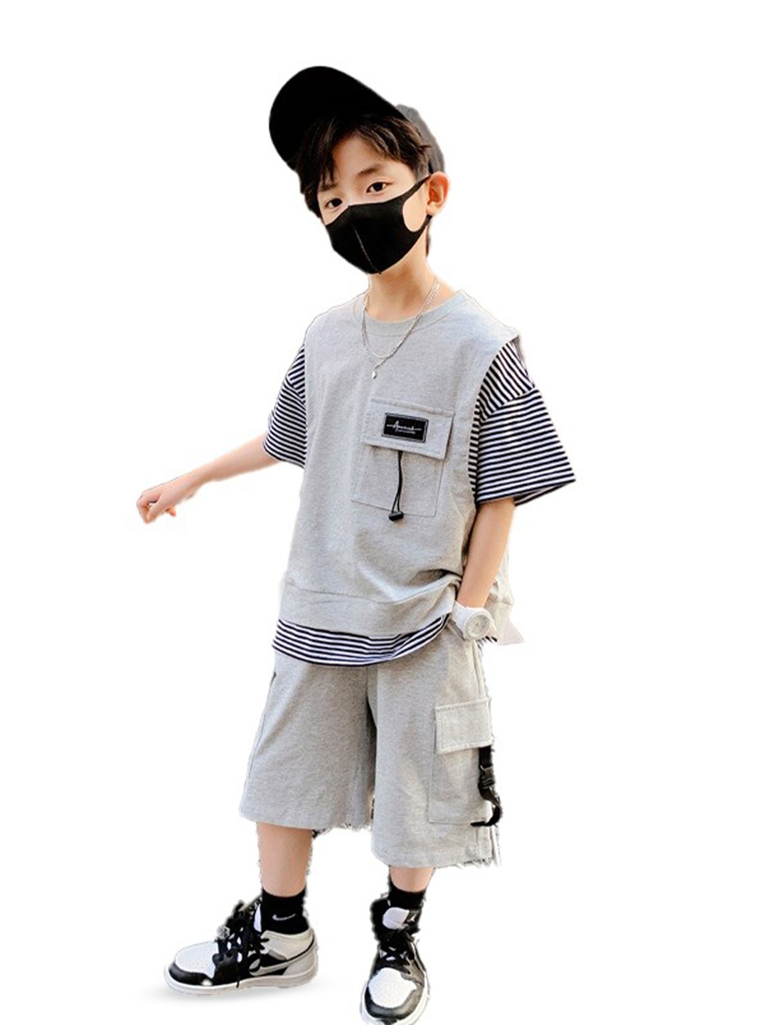 

StyleCast x Revolte Boys Striped T-shirt With Shorts, Grey