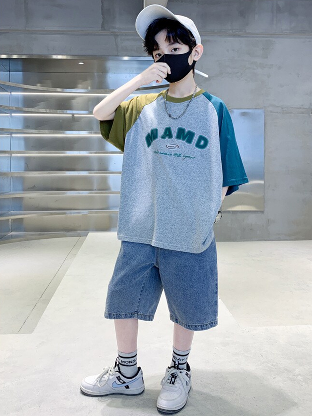 

StyleCast x Revolte Boys Colourblocked T-shirt With Shorts, Grey