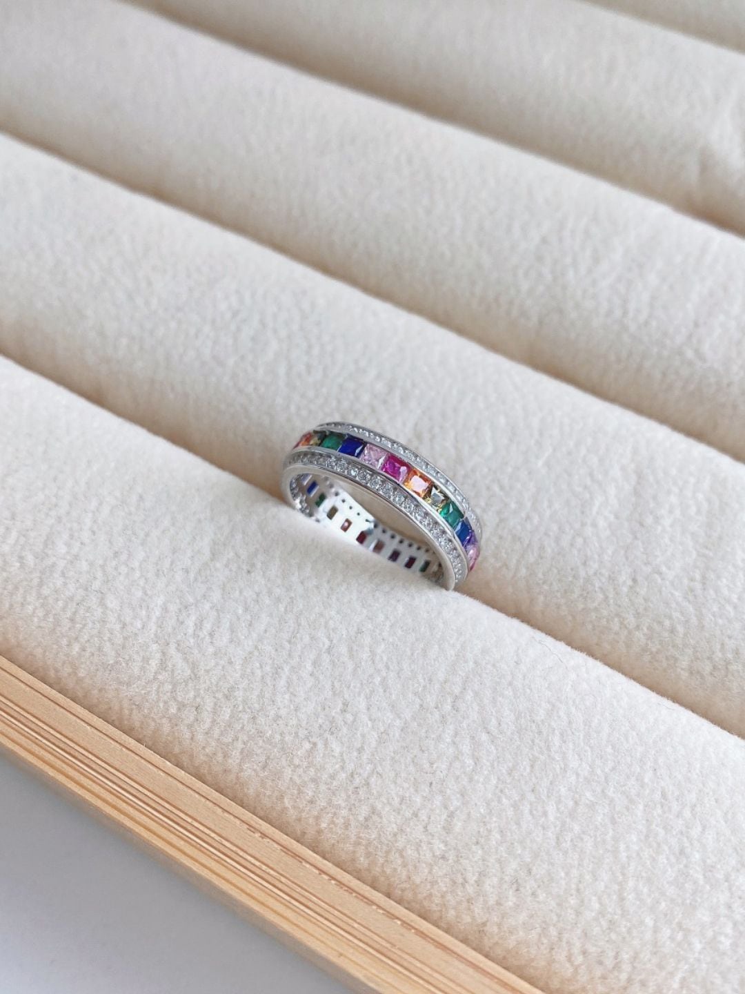 

BRIA JEWELS 925 Sterling Silver Rhodium-Plating CZ Studded Finger Ring