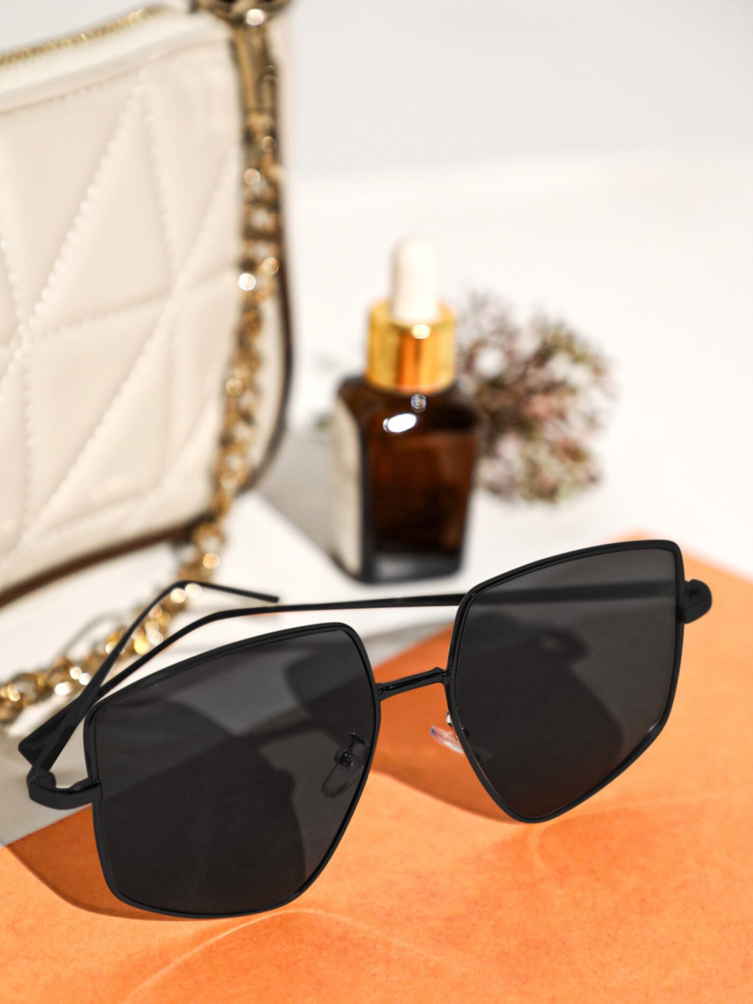 

LULU & SKY Women Wayfarer Sunglasses SS9201-BLACK GREY
