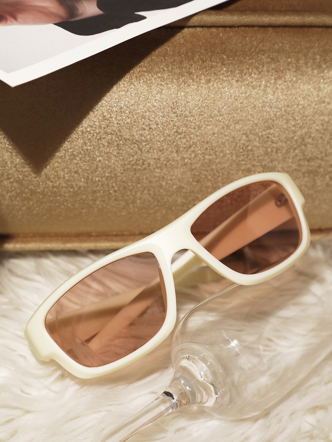 

LULU & SKY Women Full Rim Rectangle Sunglasses, Beige