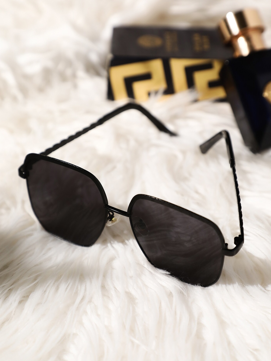 

LULU & SKY Women Wayfarer Sunglass N2601-BLACK GREY