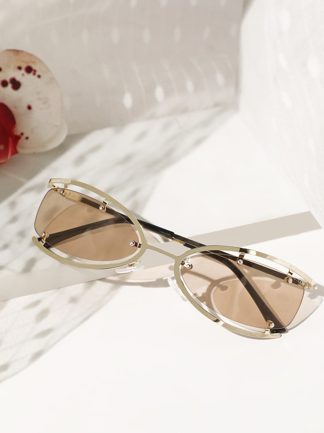 

LULU & SKY Women Cateye Sunglass Y2009, Gold