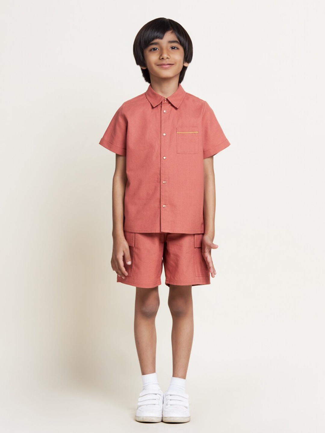 

The Tribe Kids Boys Spread Collar Short Sleeves Slim Fit Cotton Casual Shirt, Brown
