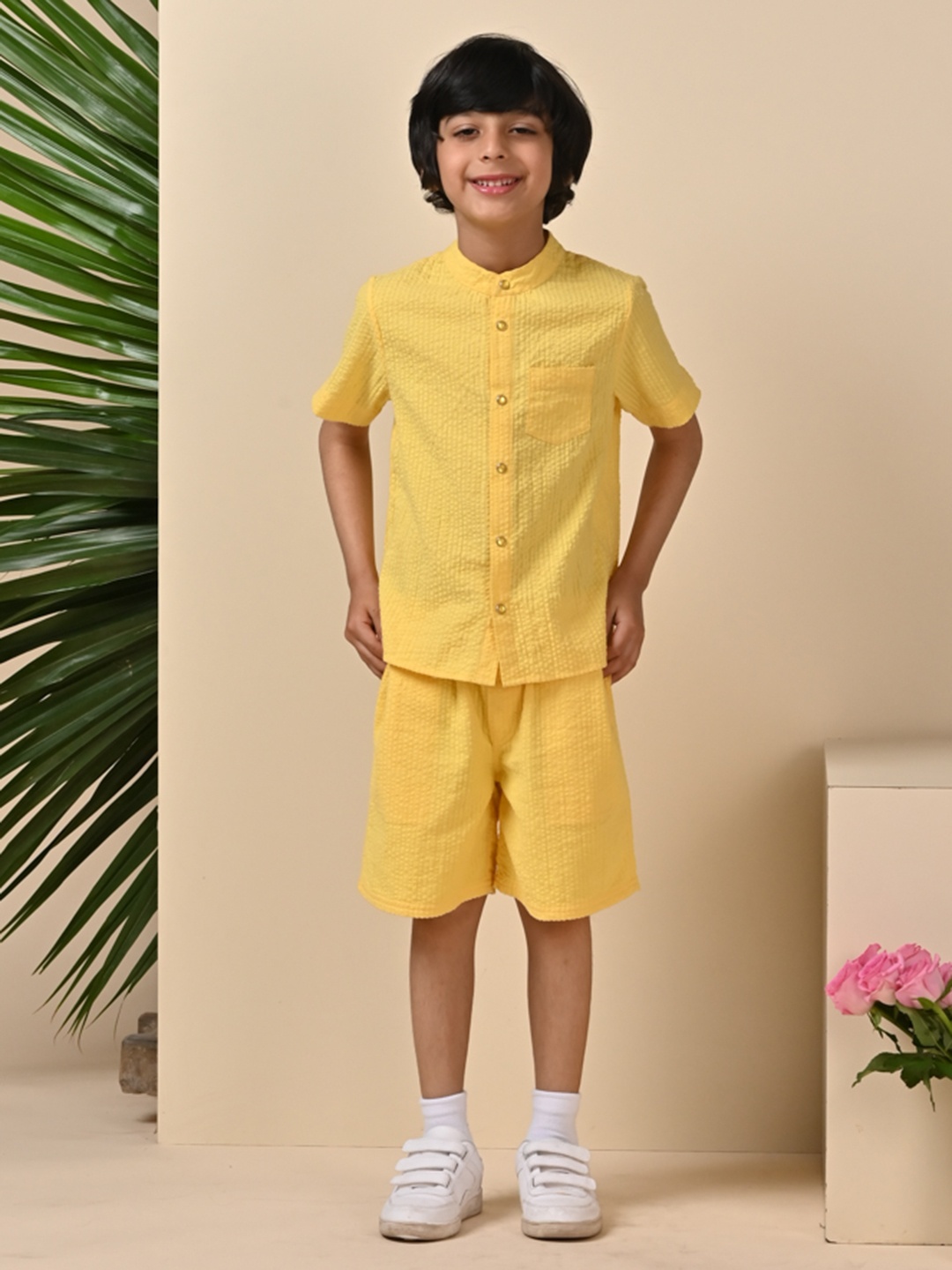 

The Tribe Kids Boys Regular Fit Mid Rise Knee Length Cargo Shorts, Yellow