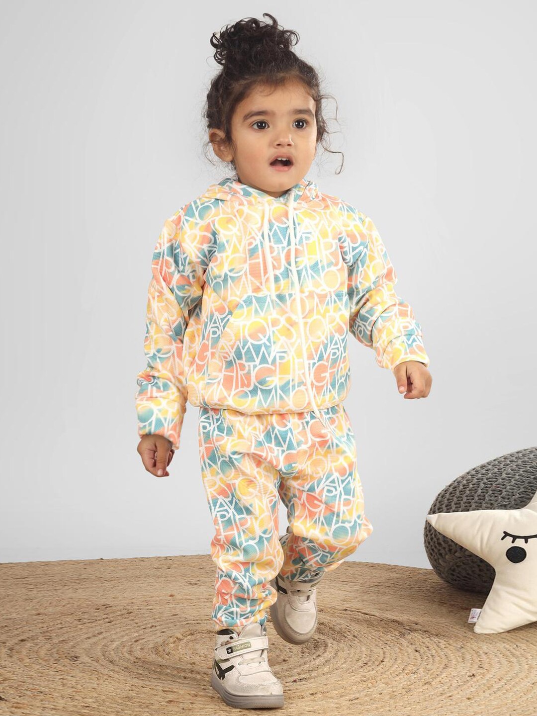 

Polka Tots Kids Printed Pure Cotton T-shirt With Trouser, Yellow