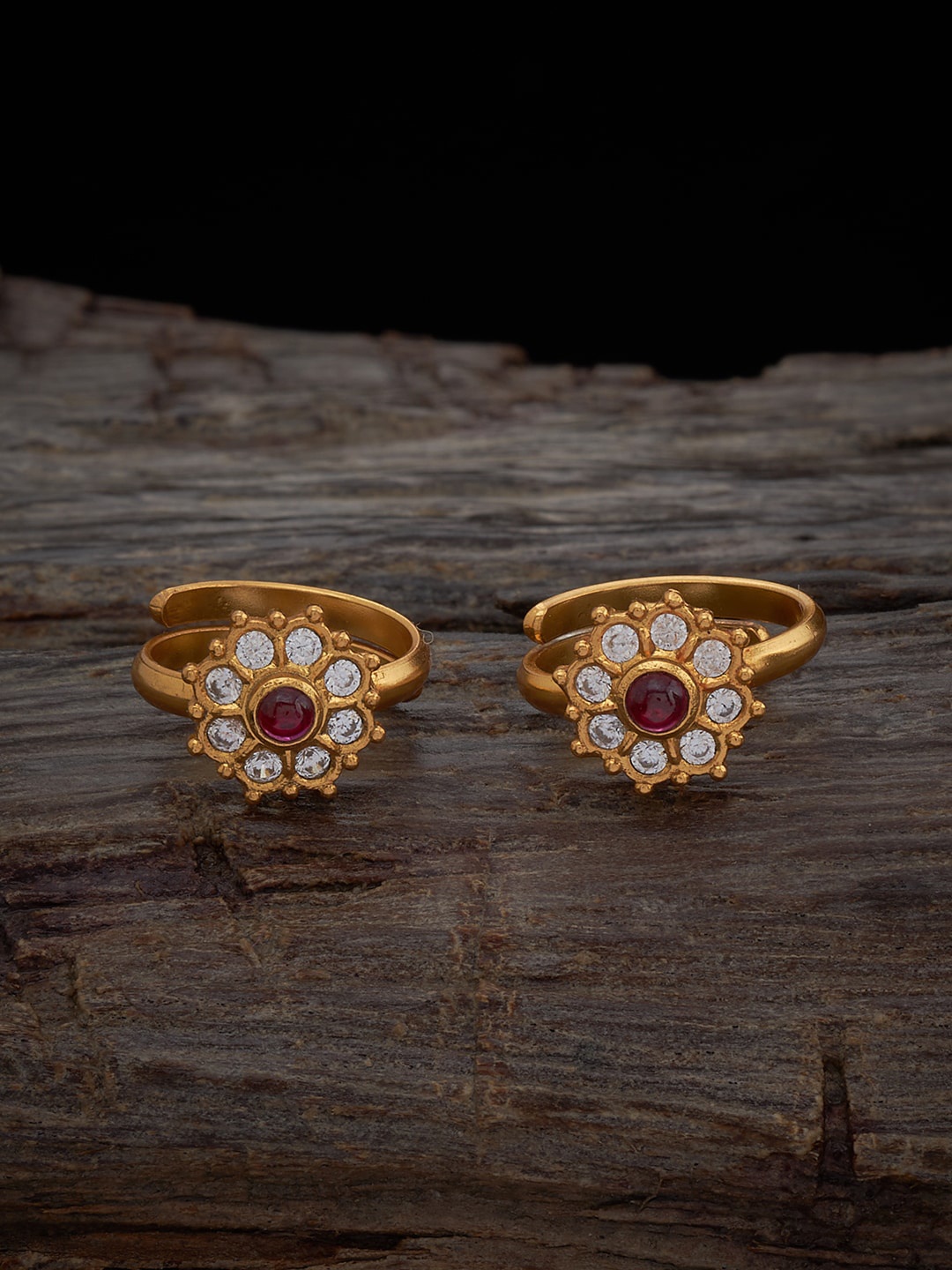

Kushal's Fashion Jewellery 925 Sterling Silver Gold-Plated Ruby-Studded Temple Toe Rings