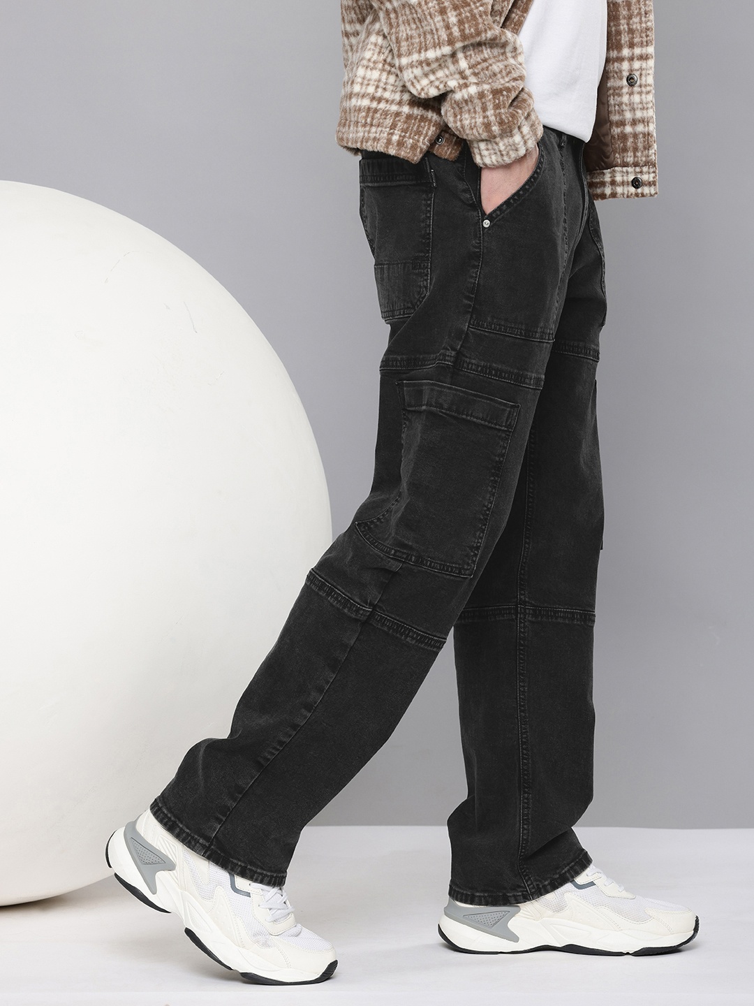 

Aeropostale Men Baggy Fit Light Fade Stretchable Jeans, Black