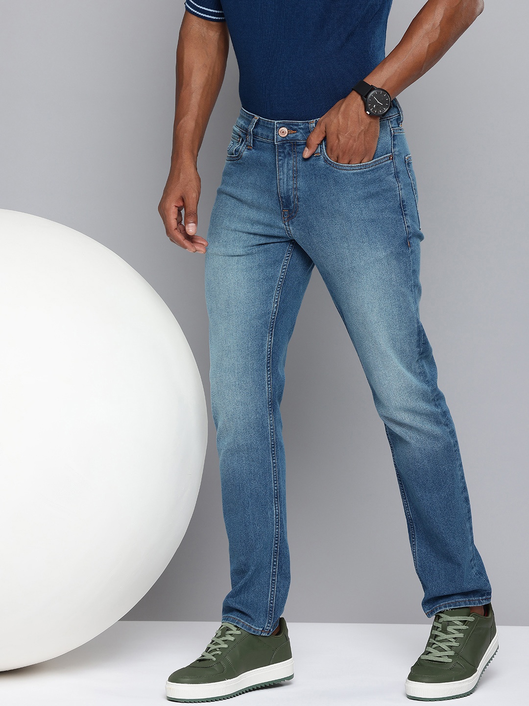 

Aeropostale Men Slim Fit Heavy Fade Stretchable Jeans, Blue