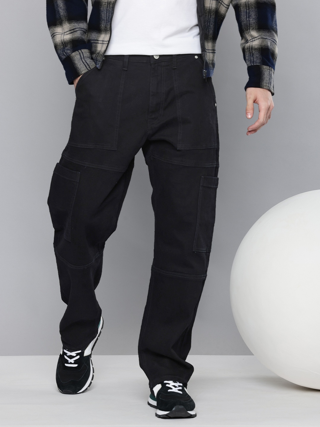 

Aeropostale Men Baggy Fit Stretchable Jeans, Black