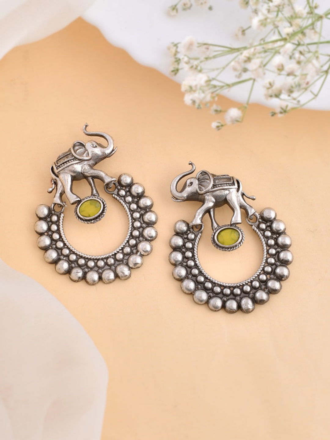 

DASTOOR Silver Elephant Shaped Drop Earrings