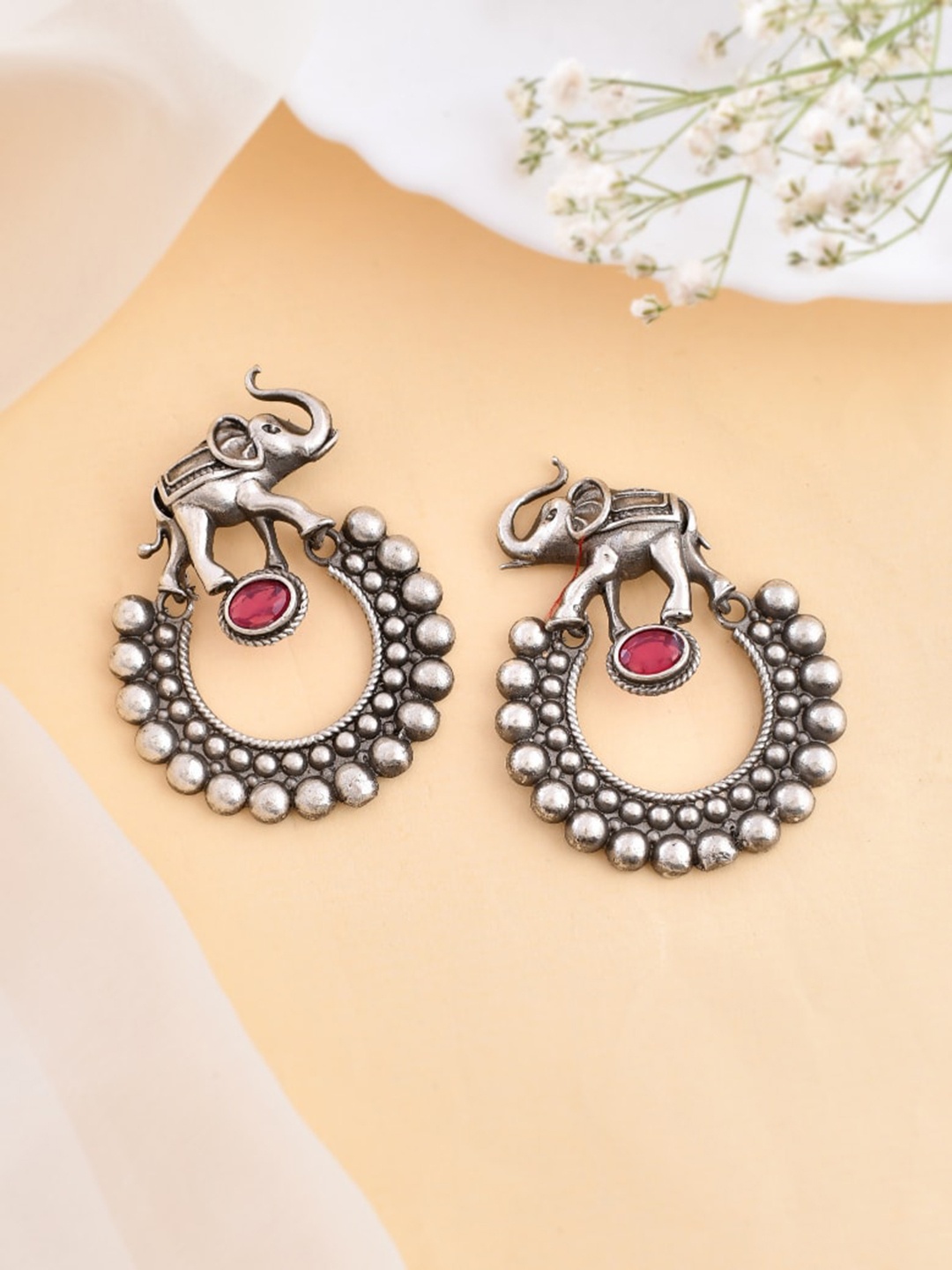 

DASTOOR Silver-Plated Stone-Studded Silver Animal Shaped Oxidised Drop Earrings