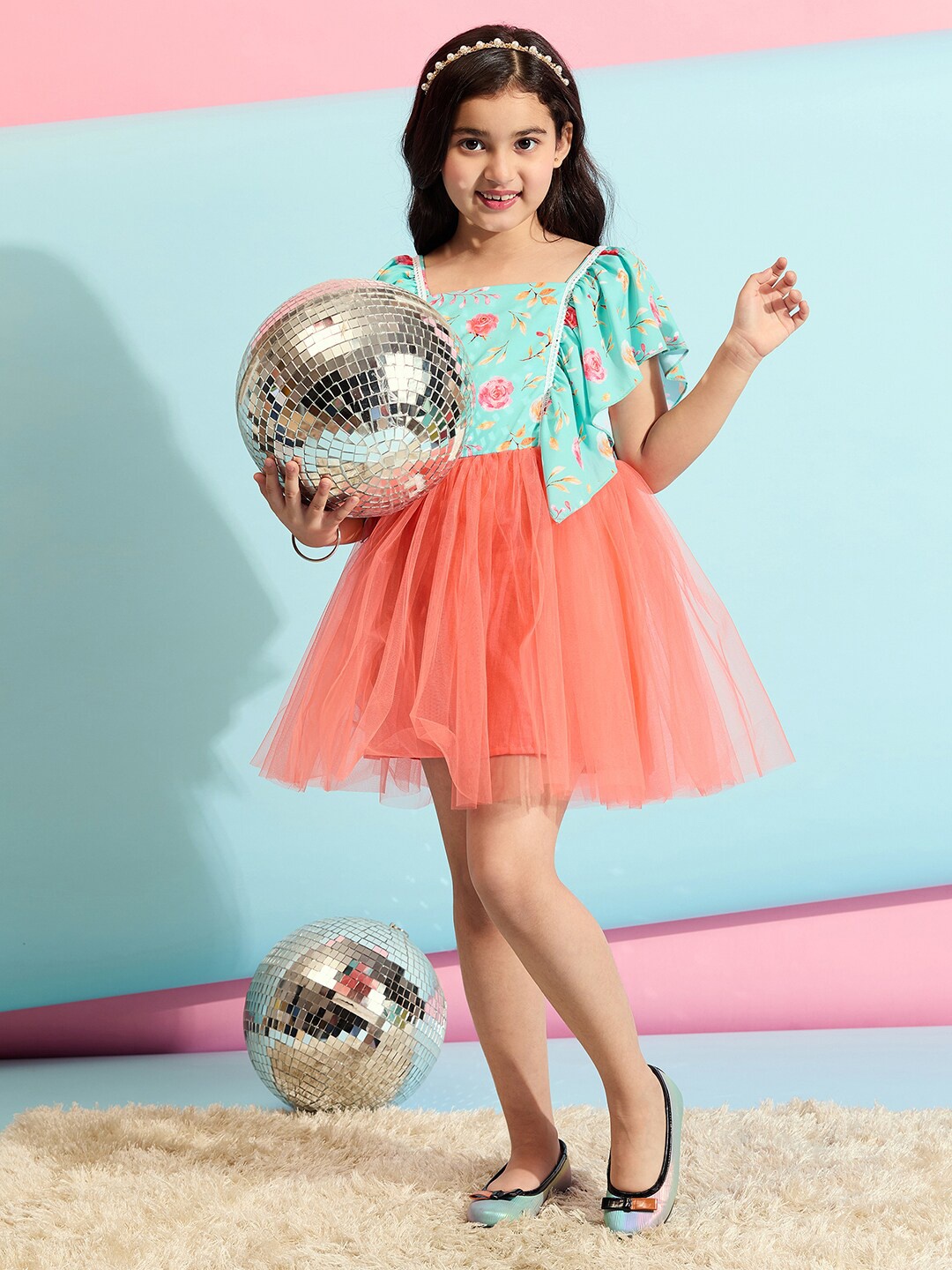 

Stylo Bug Print Flared Sleeve Net Fit & Flare Dress, Green