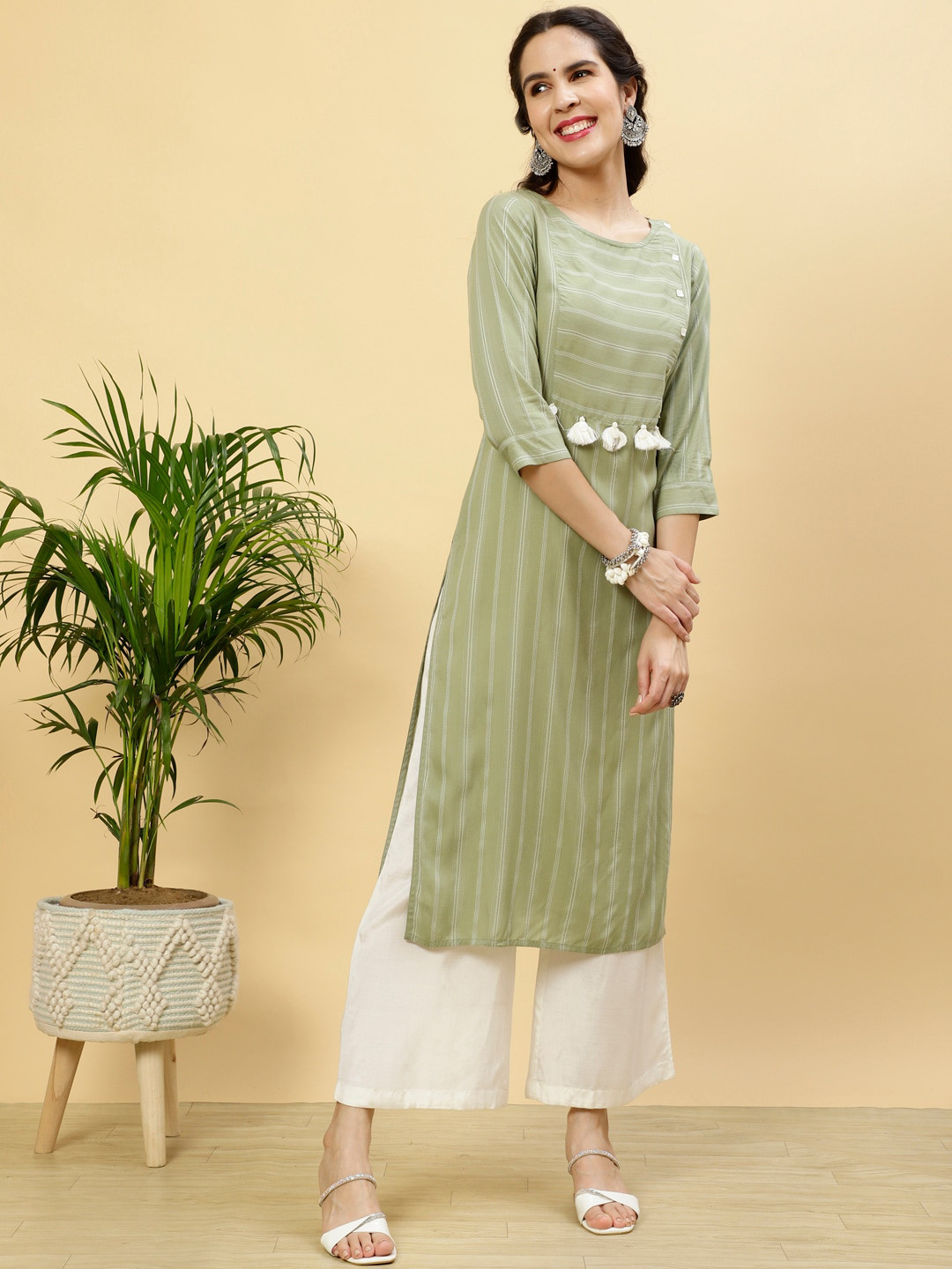 

Jaipur Kurti Self Stripe Straight Kurta, Green