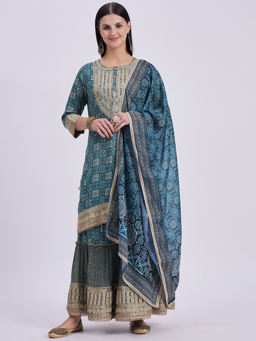 

Knitstudio Floral Embroidered Regular Mukaish Kurta With Sharara & Dupatta, Teal