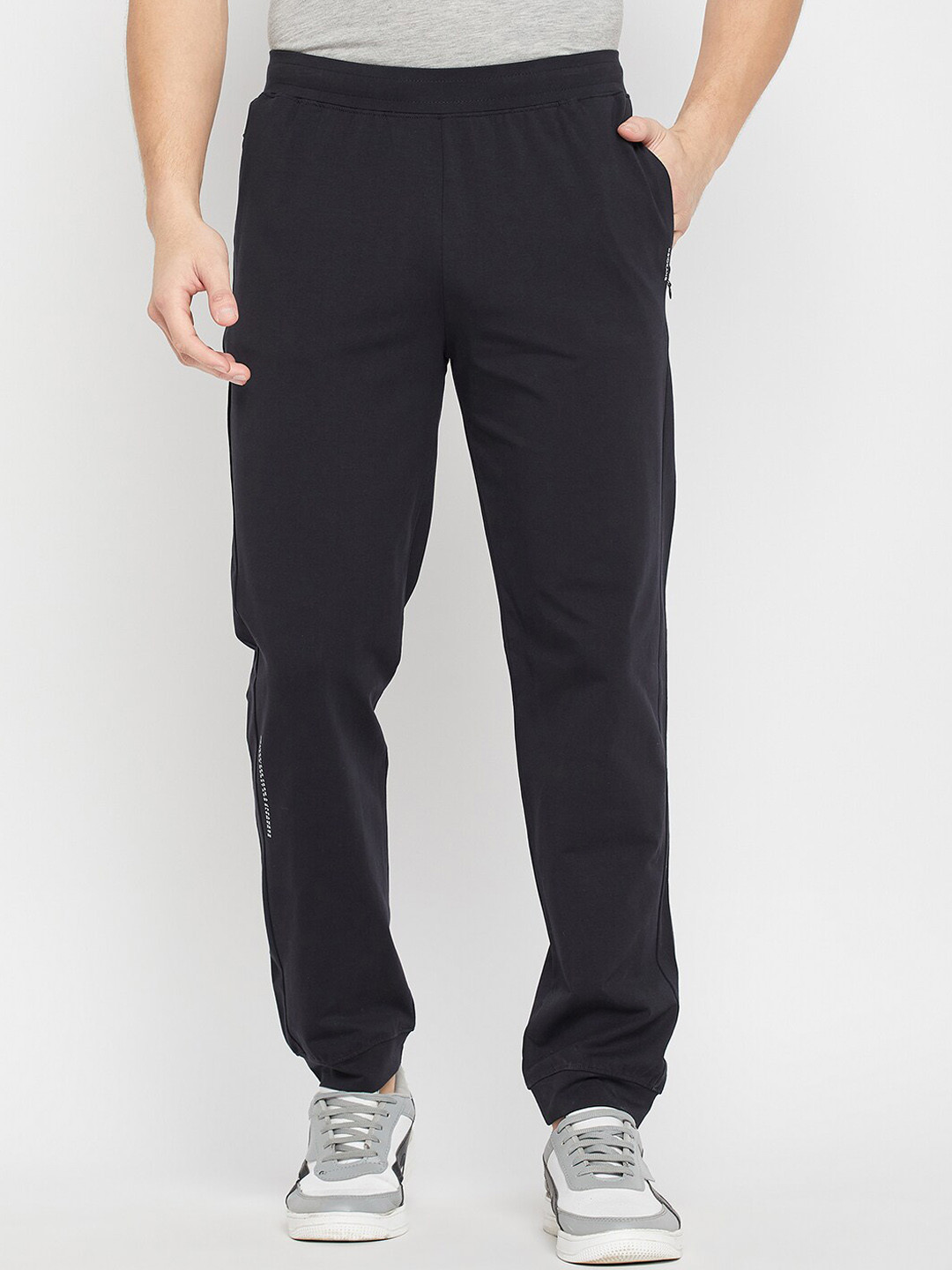 

Okane Men Mid-Rise Track Pants, Navy blue