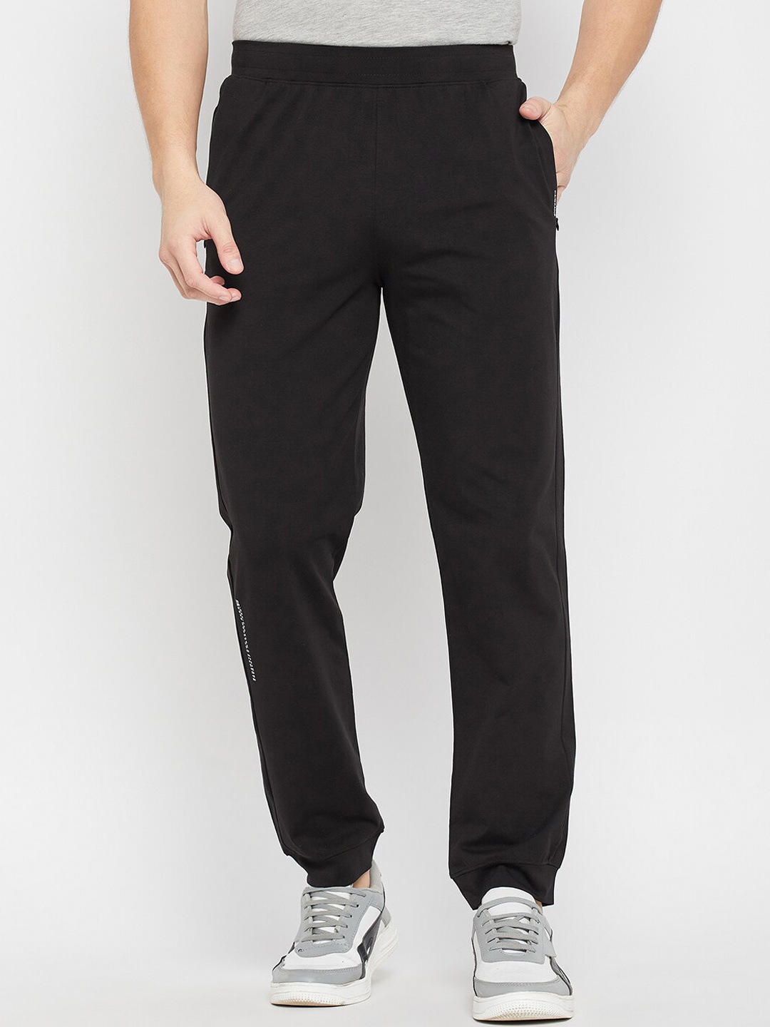 

Okane Men Mid-Rise Track Pants, Black
