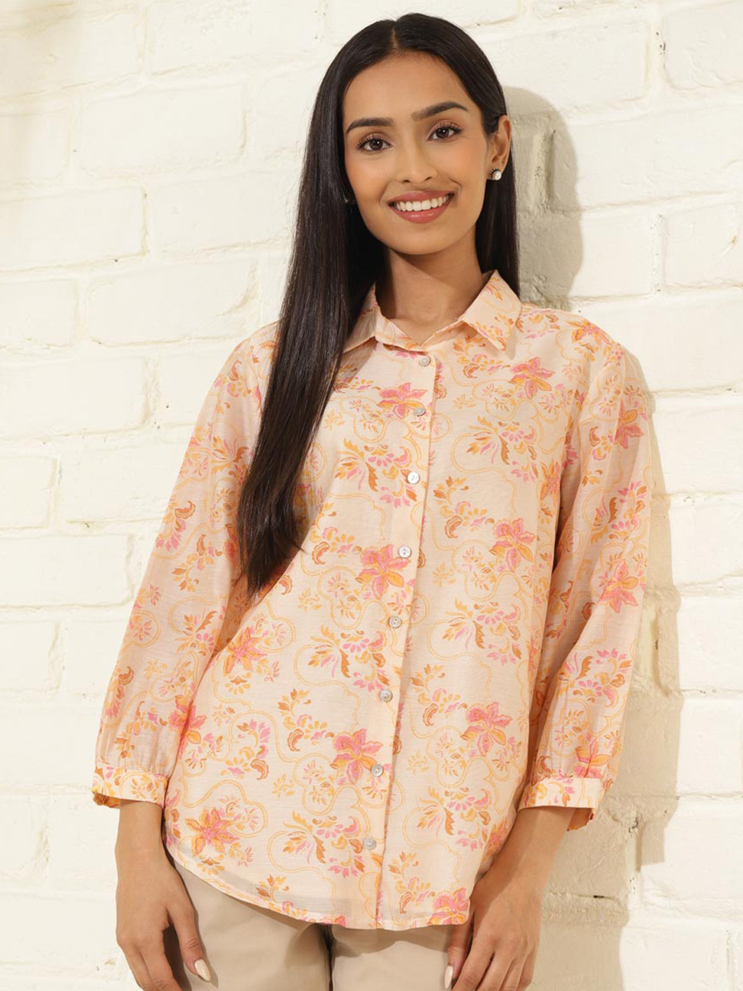 

Fabindia Floral Printed Party Shirt, Off white