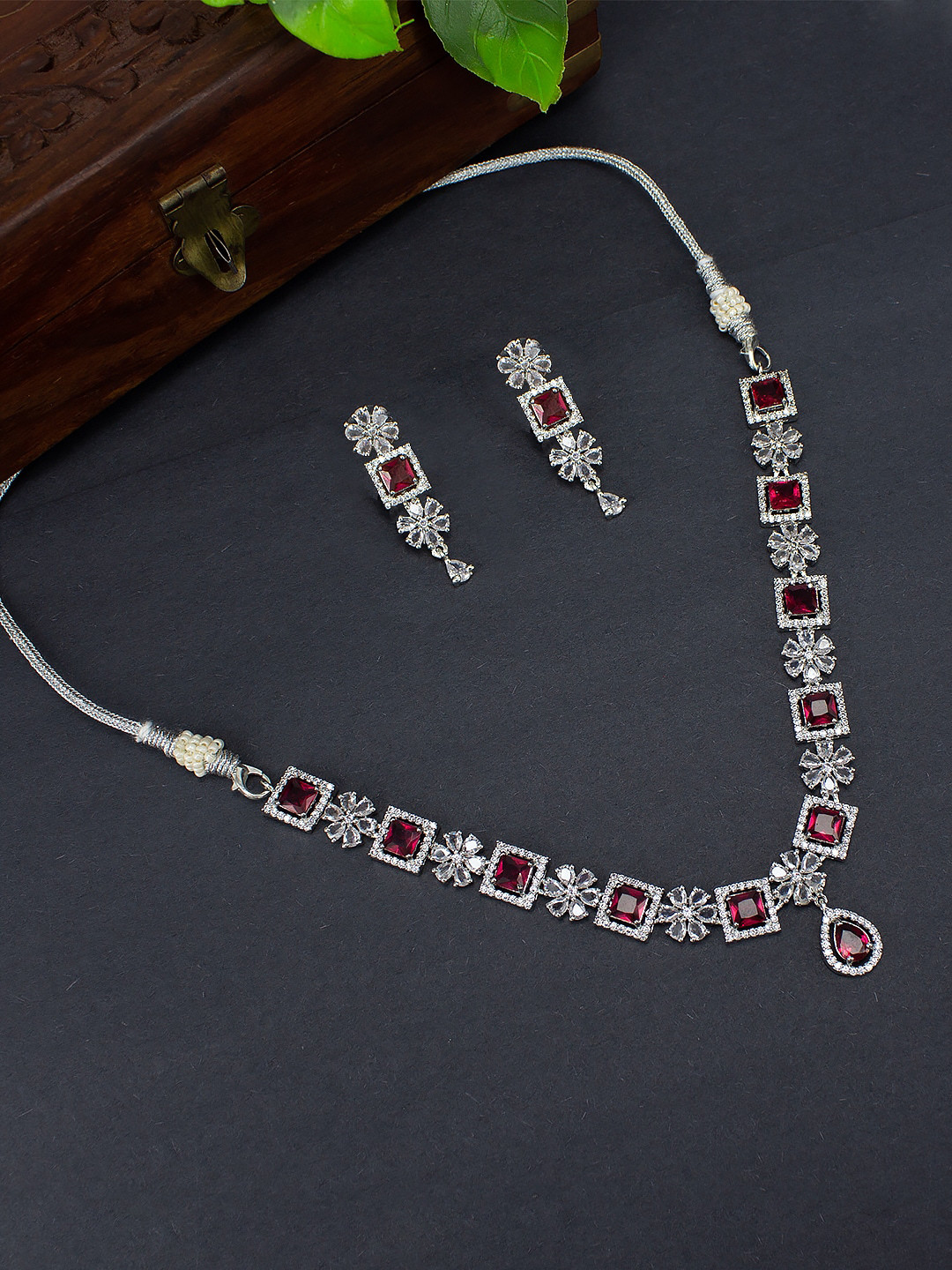 

PRIVIU Rhodium-Plated American Diamond Studded Jewellery Set, Silver