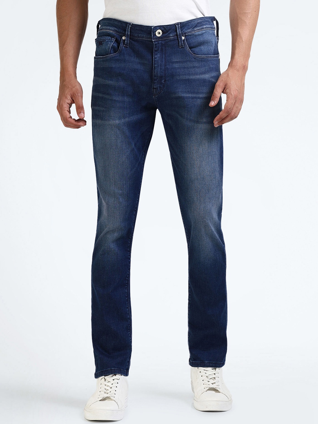 

Flying Machine Men Tapered Fit Mid Rise Clean Look Heavy Fade Stretchable Jeans, Blue
