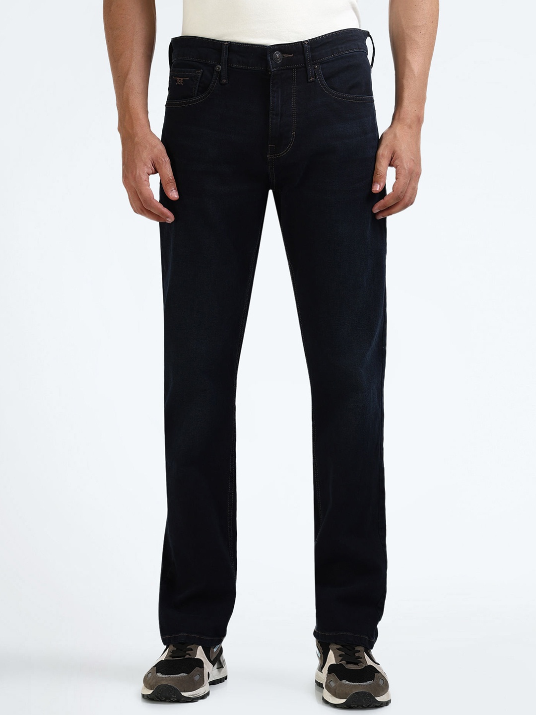 

Flying Machine Men Straight Fit Clean Look Rinsed Stretchable Jeans, Blue
