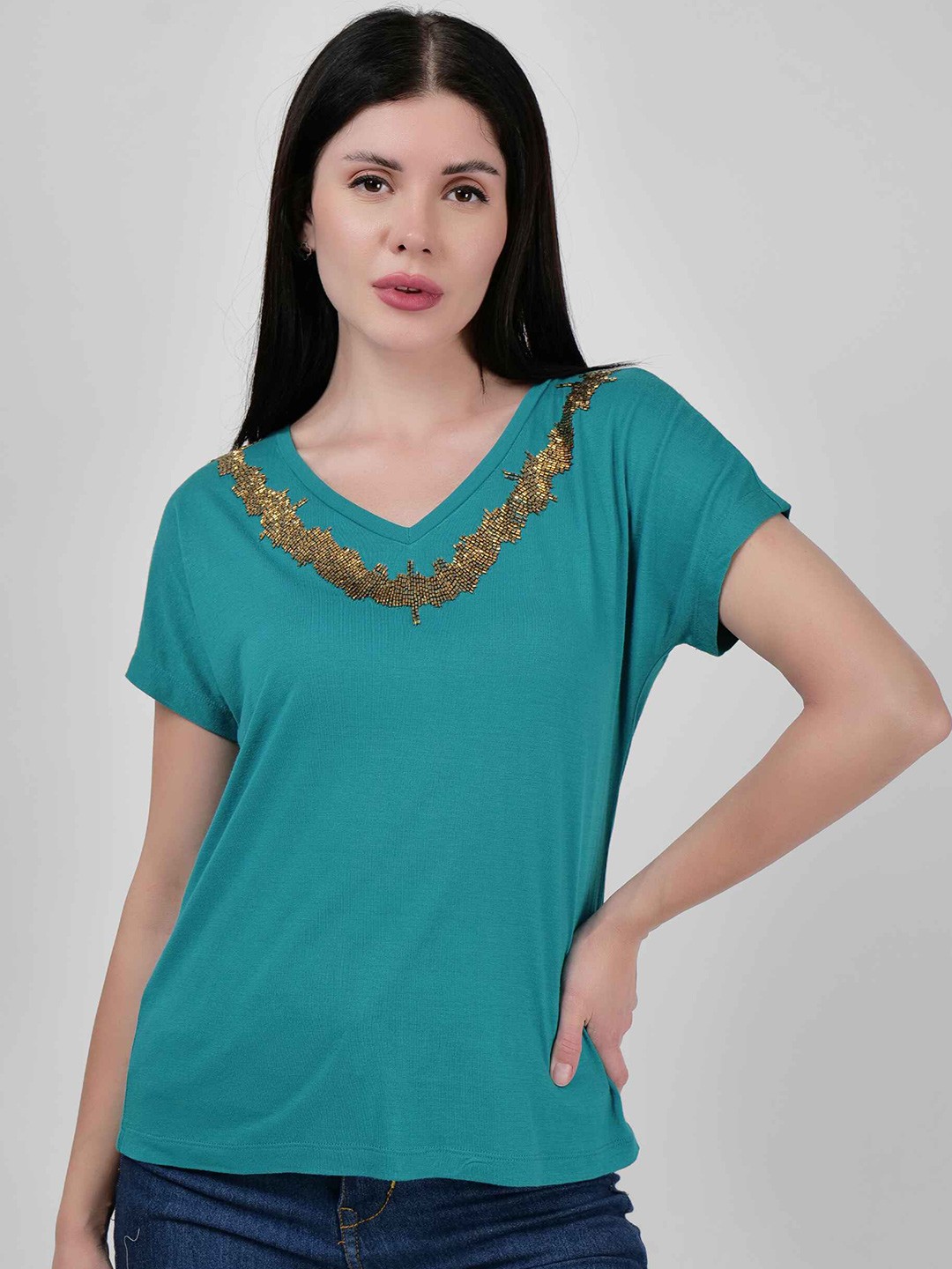 

DRIRO Embellished Round Neck Extended Sleeves Cotton Top, Teal