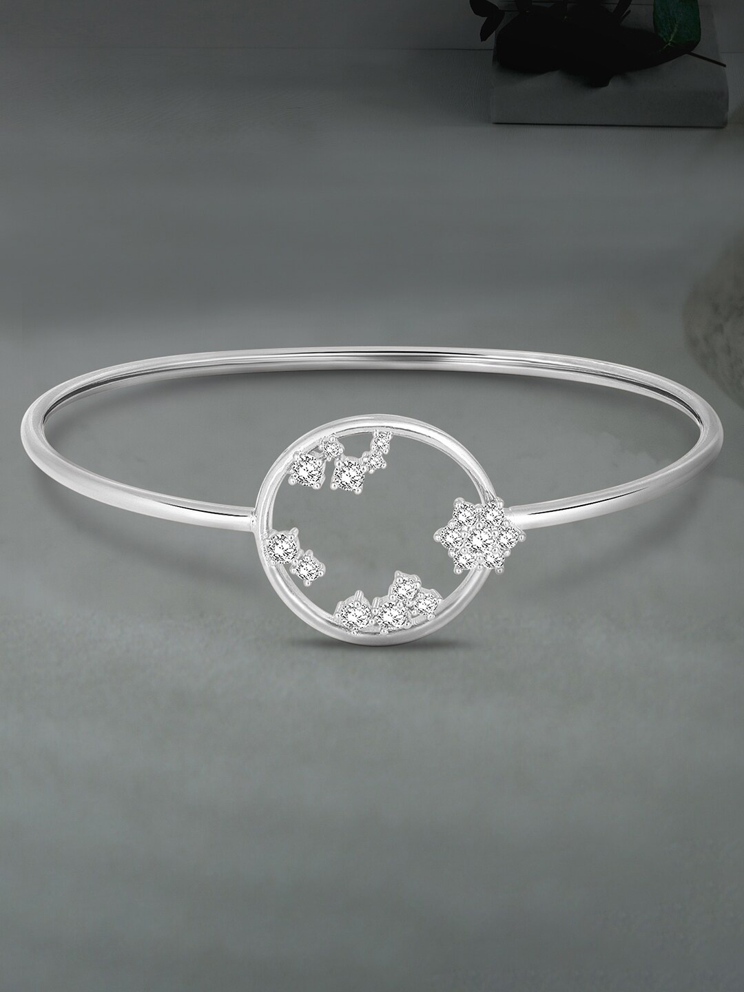

Peora Women Cubic Zirconia Silver-Plated Kada Bracelet