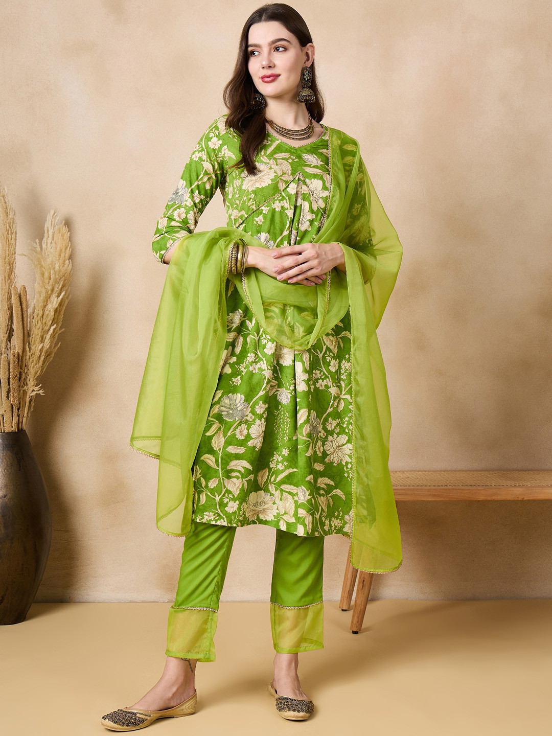 

Anouk Floral Printed Round Neck Empire Kurta with Trousers & Dupatta, Fluorescent green