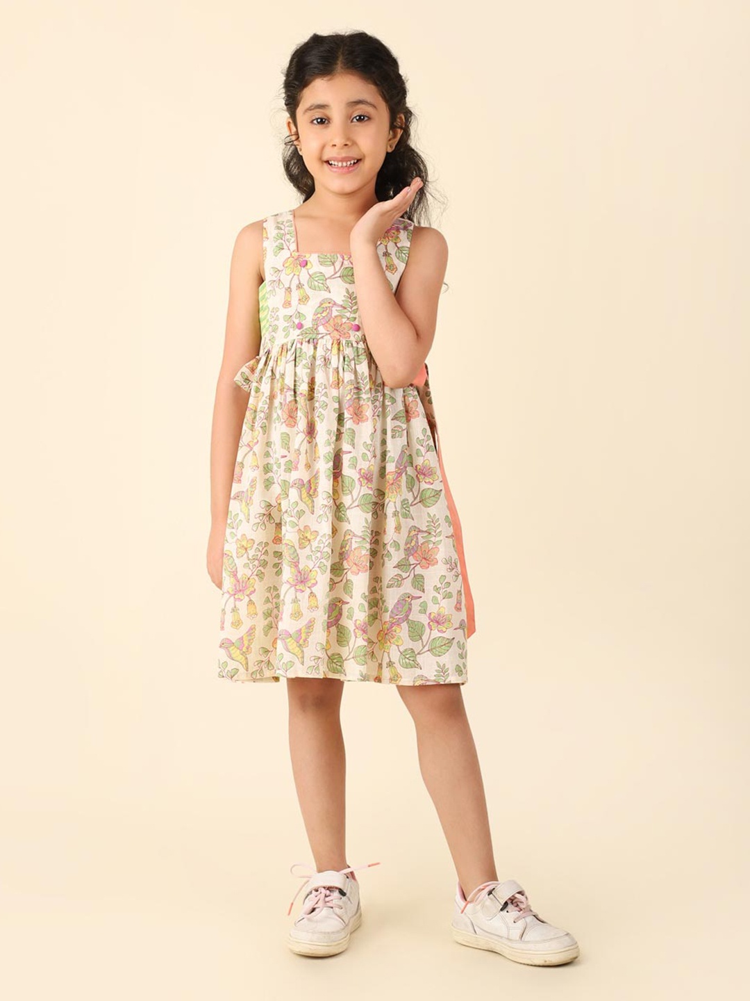 

Fabindia Girls Floral Printed Fit & Flare Dress, Off white