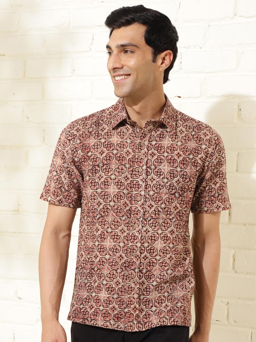 

Fabindia Ethnic Motif Printed Spread Collar Short Sleeves Cotton Casual Shirt, Red