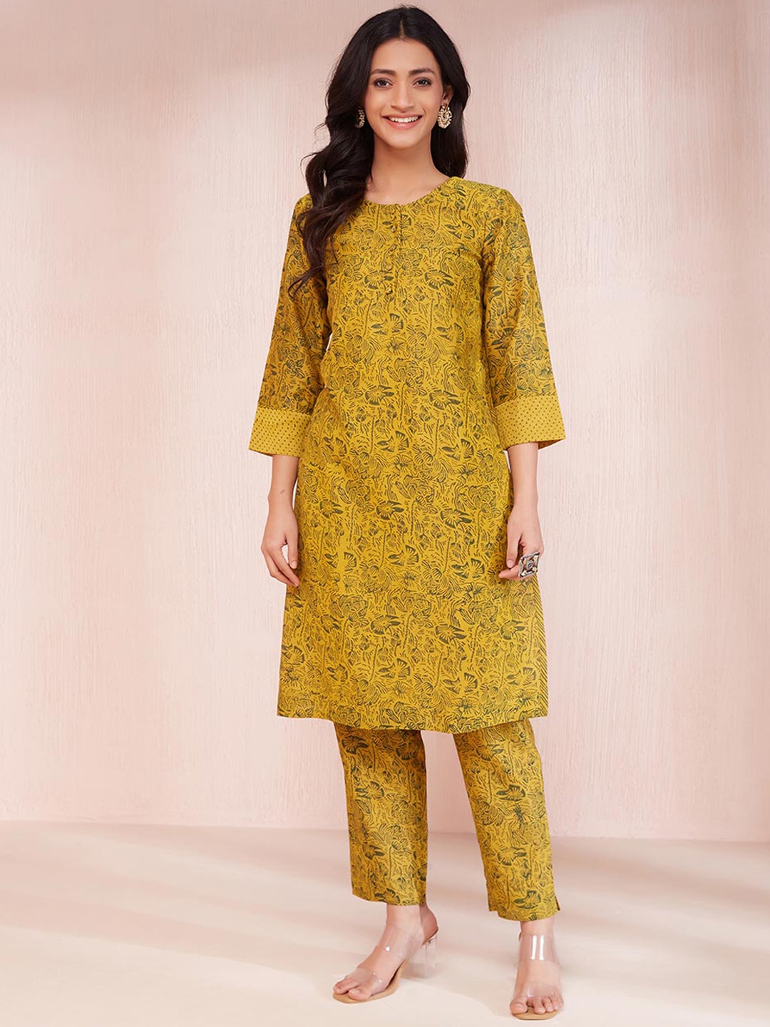 

Fabindia Abstract Printed Straight Kurta With Trouser, Olive