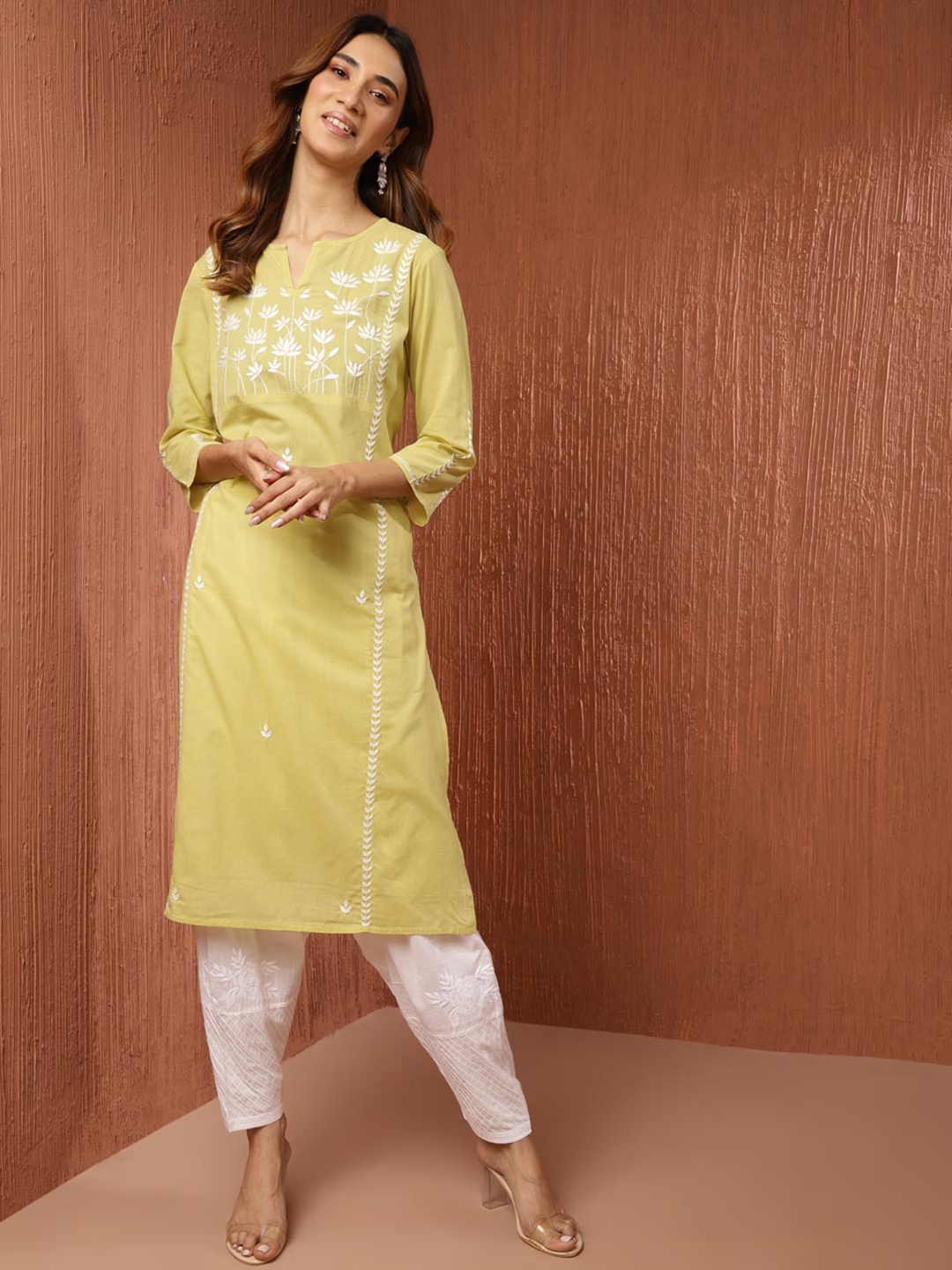 

Fabindia Floral Embroidered Pure Cotton Chikankari Straight Kurta, Lime green