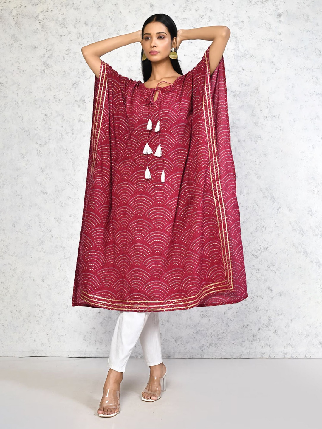 

MIRAVAN Geometric Printed Flared Sleeves Cotton Kaftan Kurta, Magenta