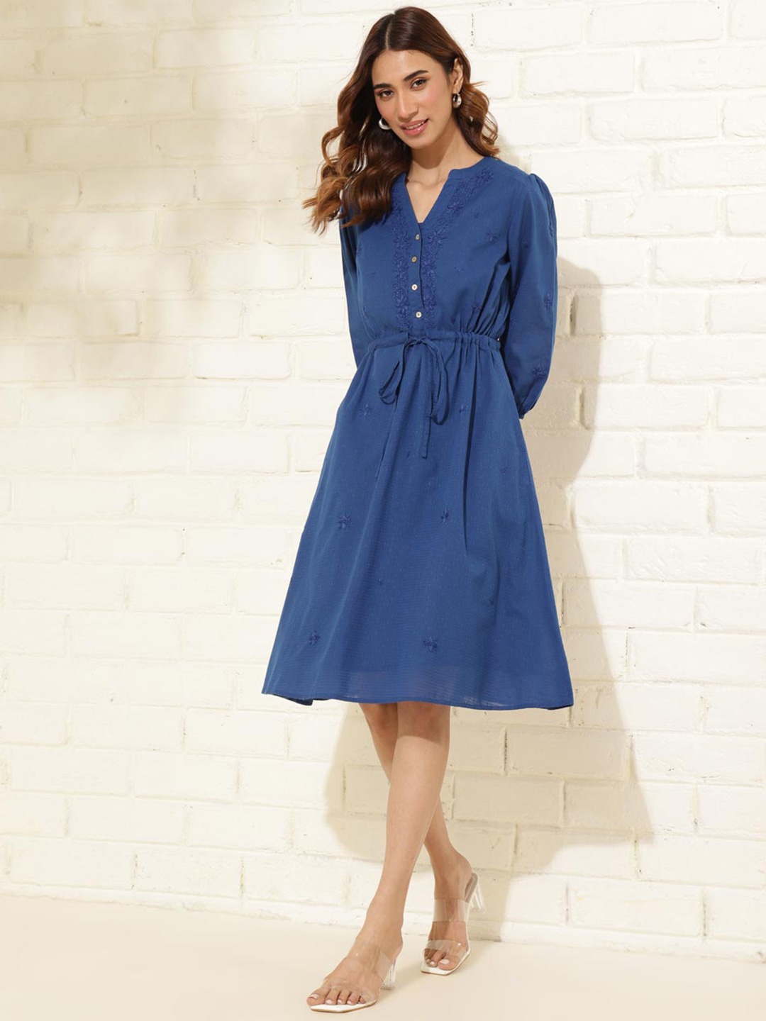 

Fabindia Floral Chikankari Embroidered A-Line Midi Dress With Slip, Blue