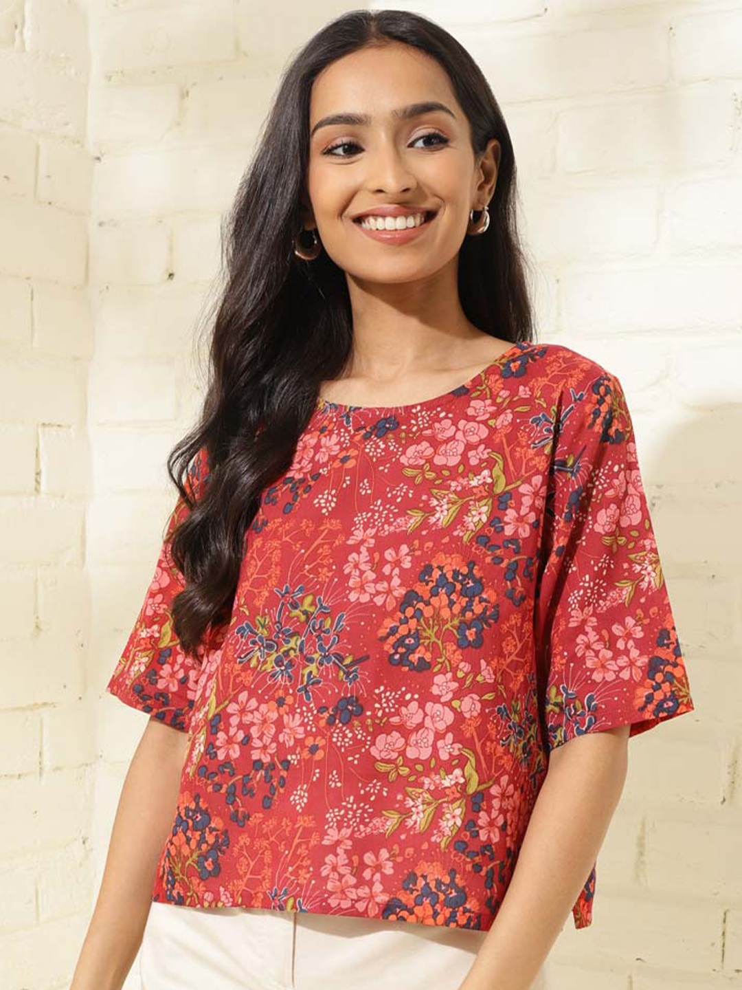 

Fabindia Floral Printed Round Neck Cotton Top, Red