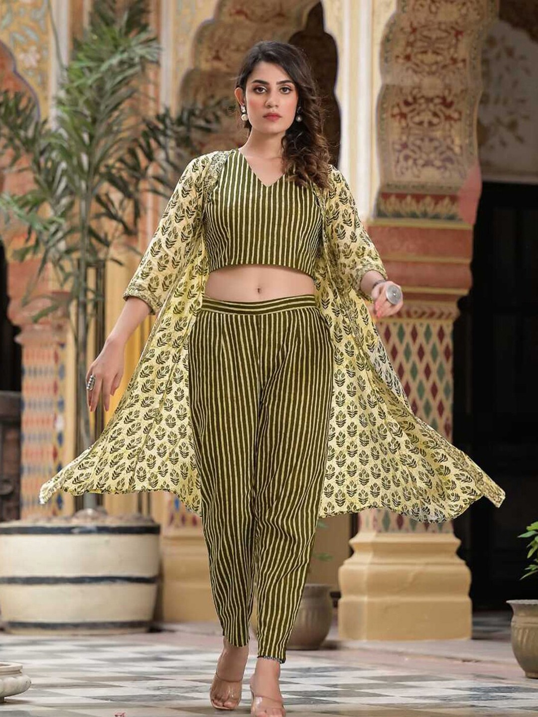 

ARAVALII Striped V-Neck Crop Top & Trousers With Shrug, Green