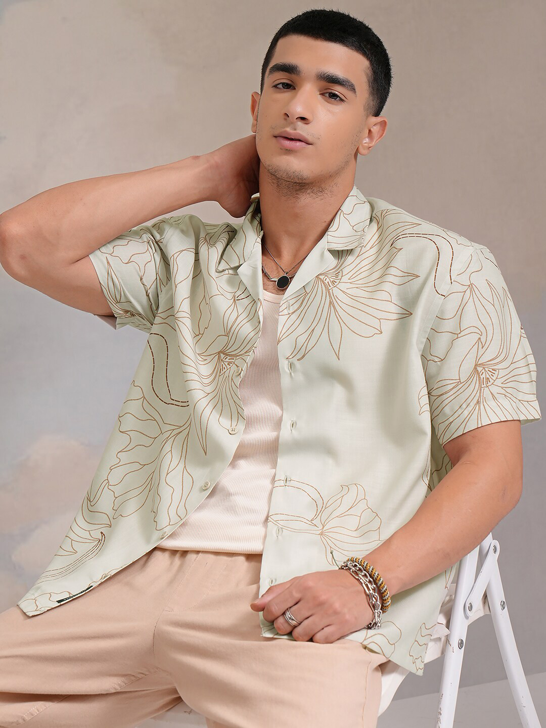

HIGHLANDER Men Ecru Over Sized Half Sleeve Oversized Shirt, Beige