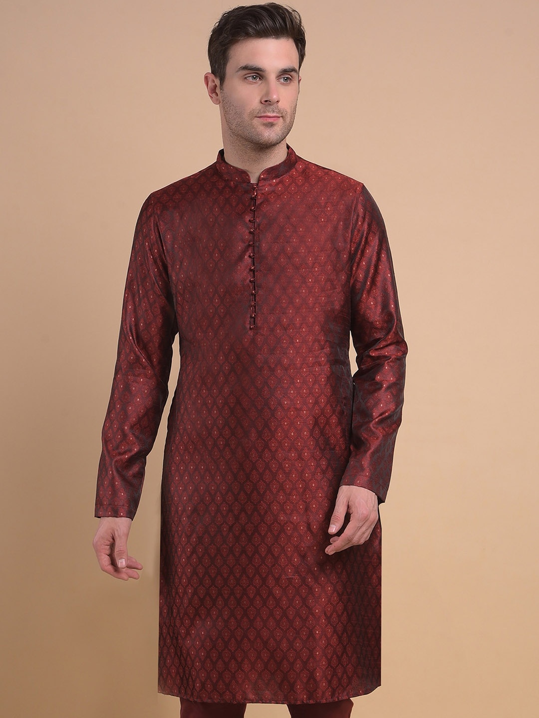 

Anouk Ethnic Motifs Woven Design Thread Work Mandarin Collar Straight Kurta, Maroon