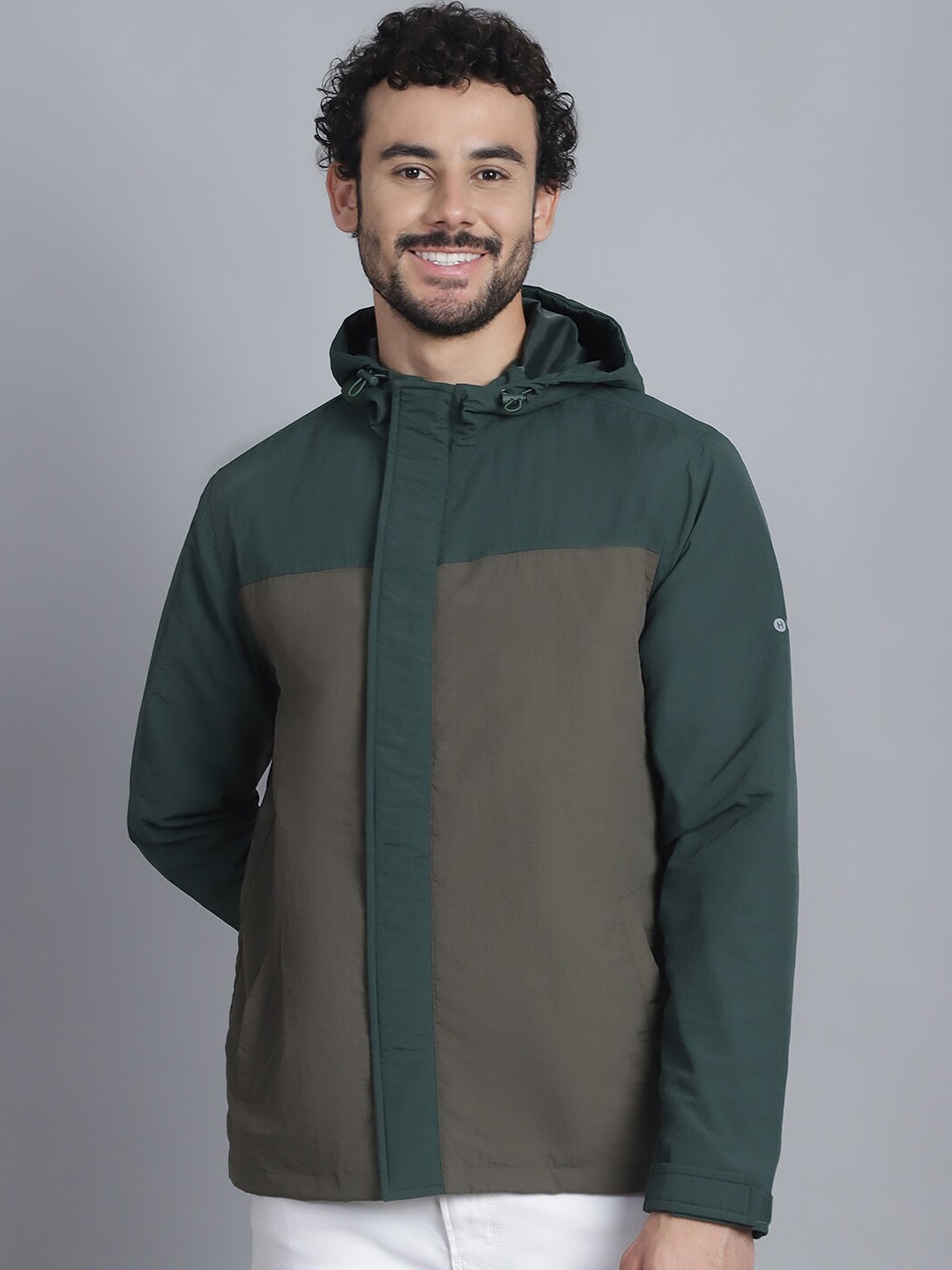 

HOUSE OF VEDAS Men Hooded Waterproof Rain Jacket, Green