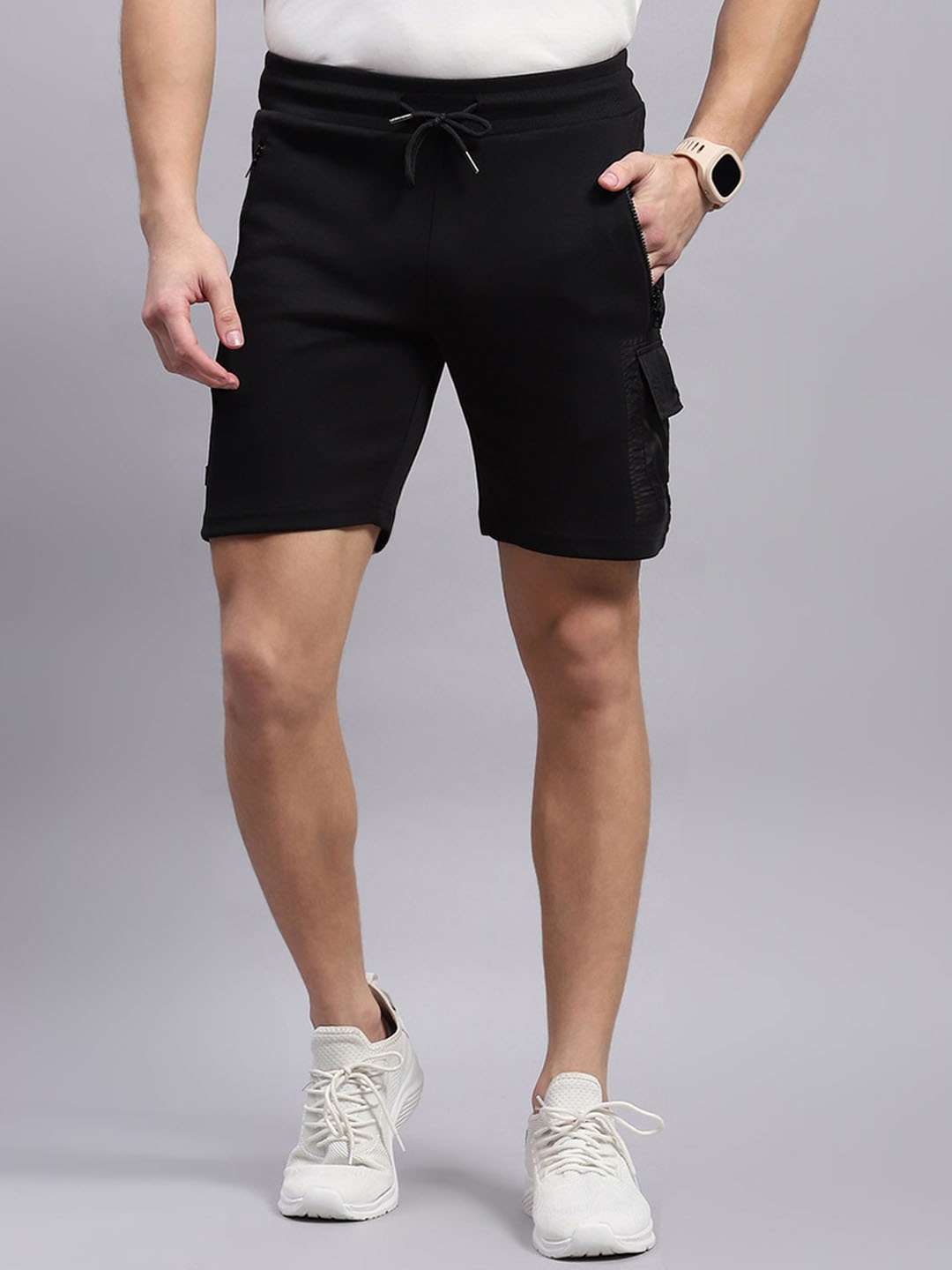 

Monte Carlo Men Mid-Rise Cargo Shorts, Black