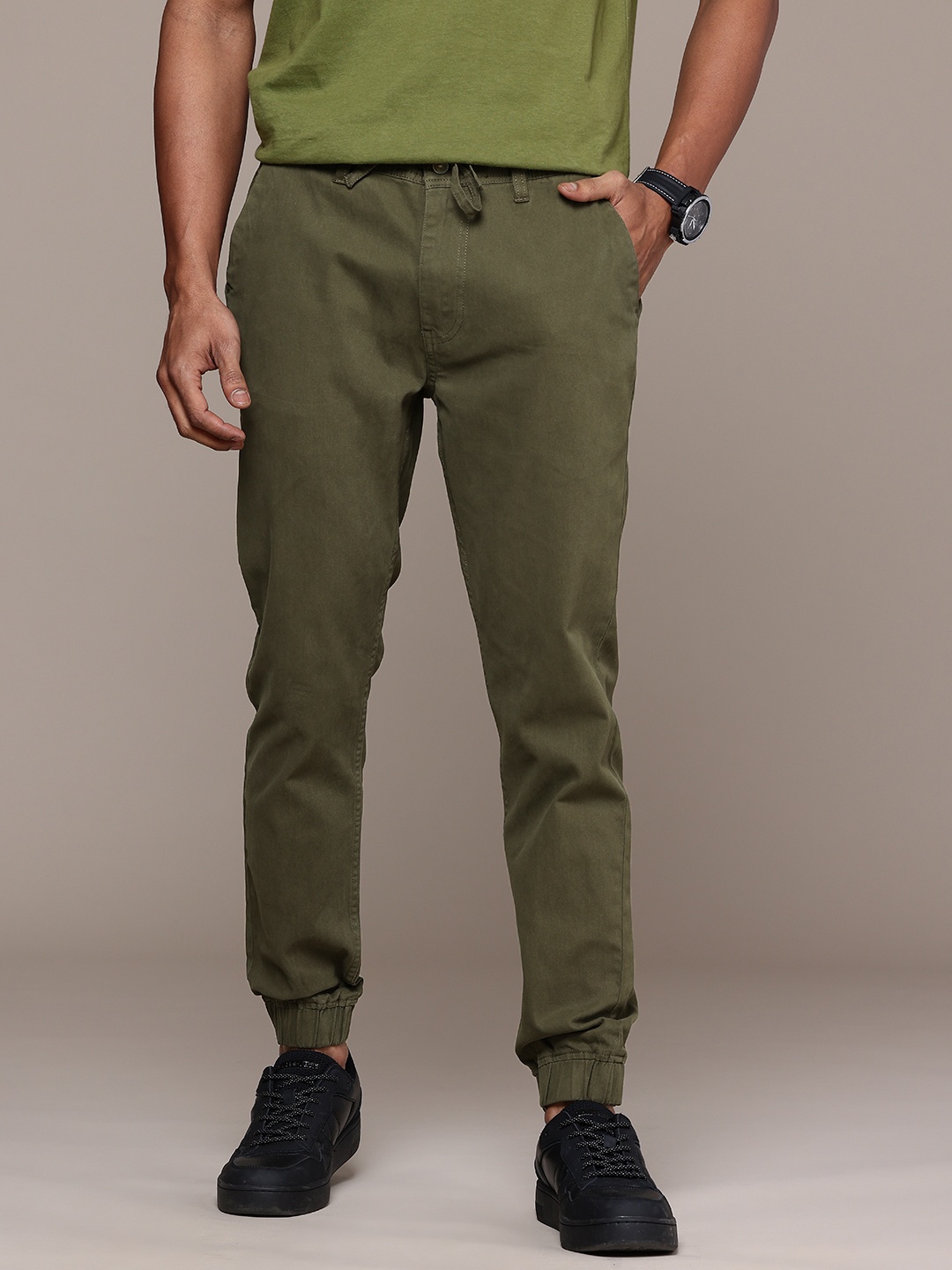 

WROGN Men Slim Fit Joggers, Olive