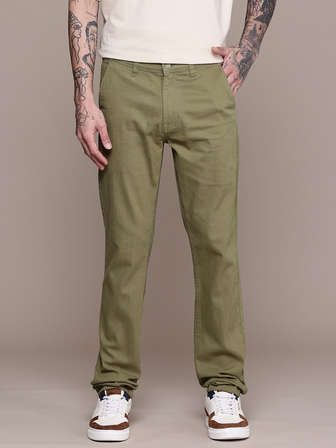

WROGN Men Slim Fit Chinos Trousers, Olive