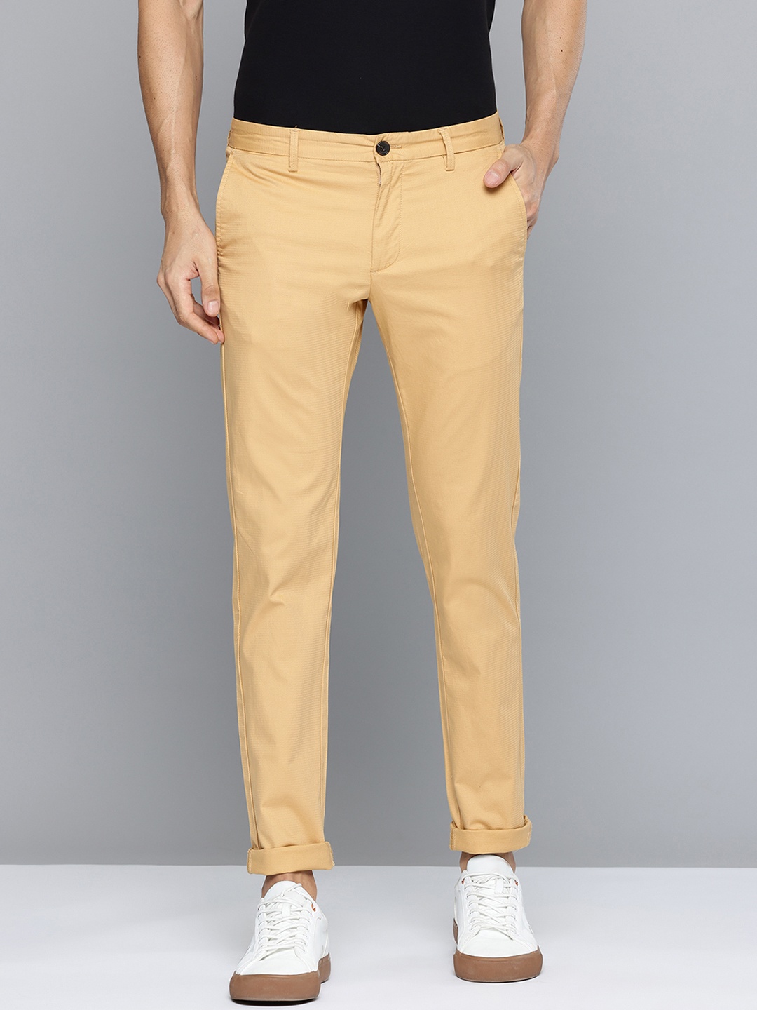 

Indian Terrain Men Brooklyn Slim Fit Chinos Trousers, Beige