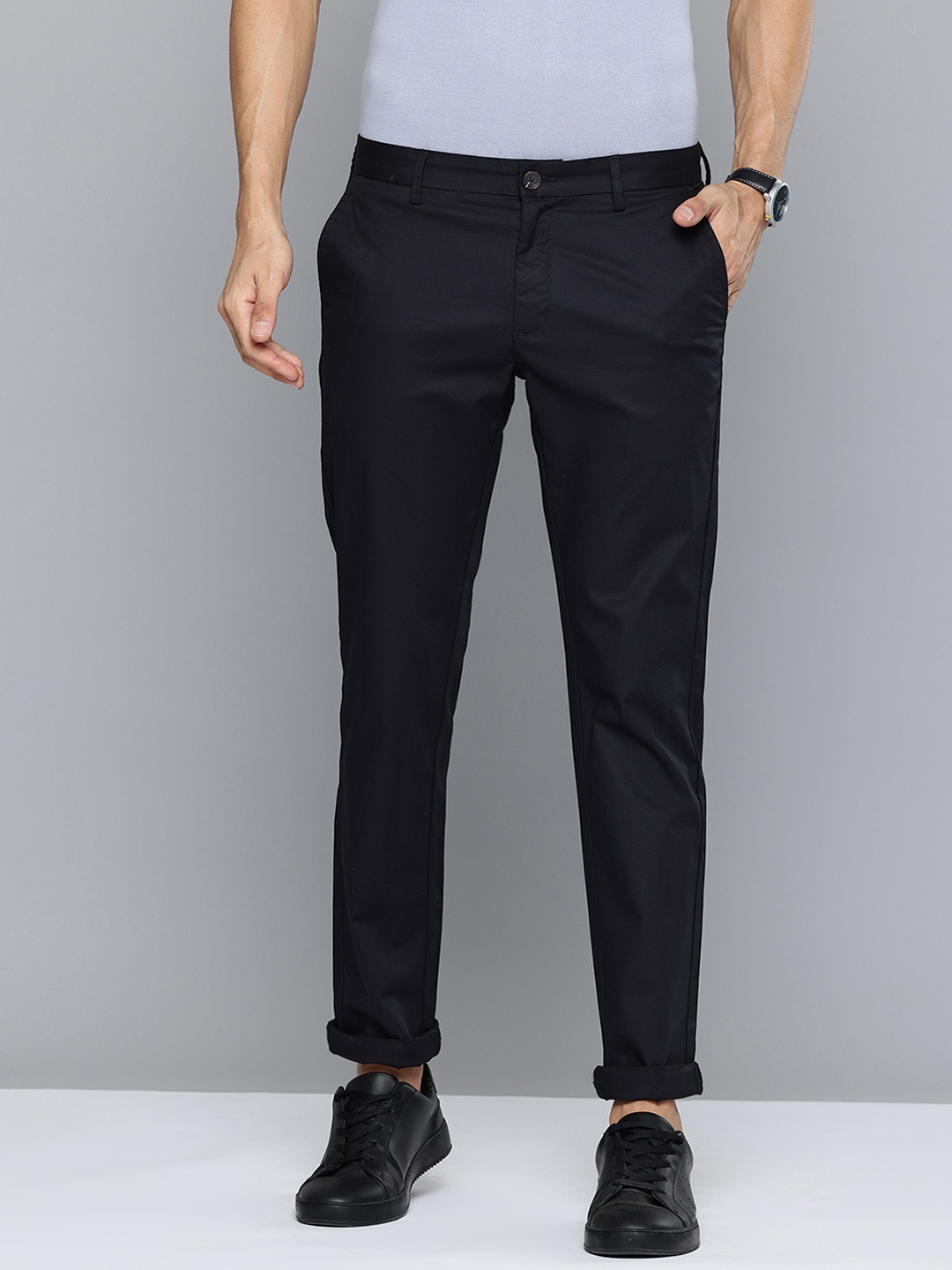 

Indian Terrain Men Brooklyn Slim Fit Textured Chinos Trousers, Black