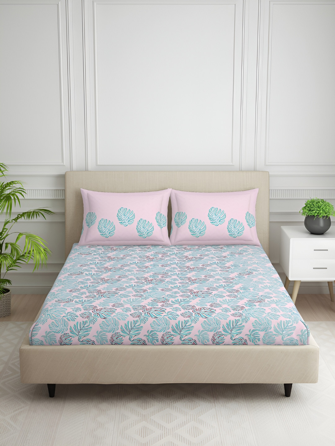 

SPACES Pink & Blue Floral Cotton 130 TC Queen Bedsheet with 2 Pillow Covers