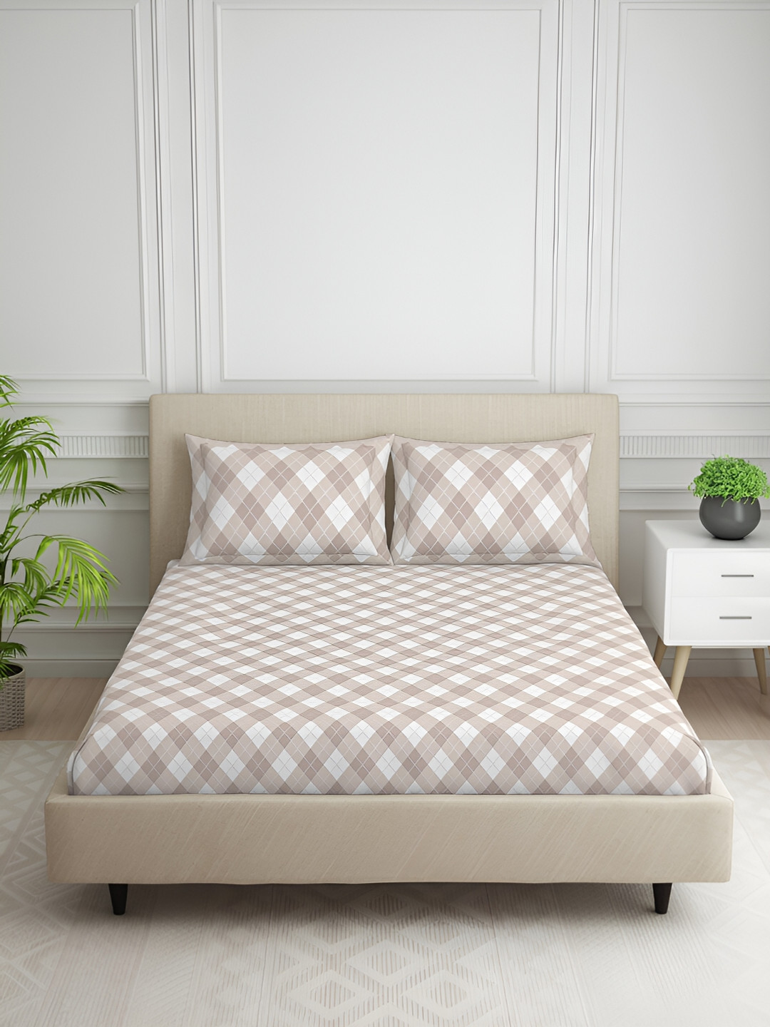 

SPACES Beige & White Striped Cotton 144 TC Queen Bedsheet with 2 Pillow Covers